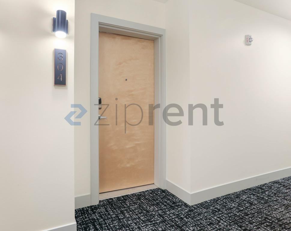 530 Broadway E #304 - Photo 2 of 13