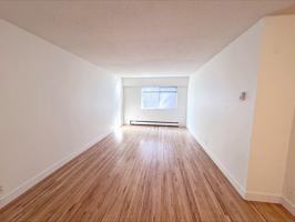 featured image of 2228 Franklin St #216