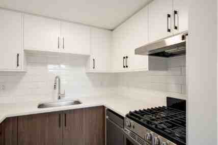 Lamplighter Apartments - Photo 7 of 27