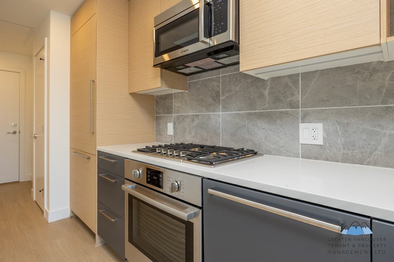 8888 Osler St - Photo 3 of 11