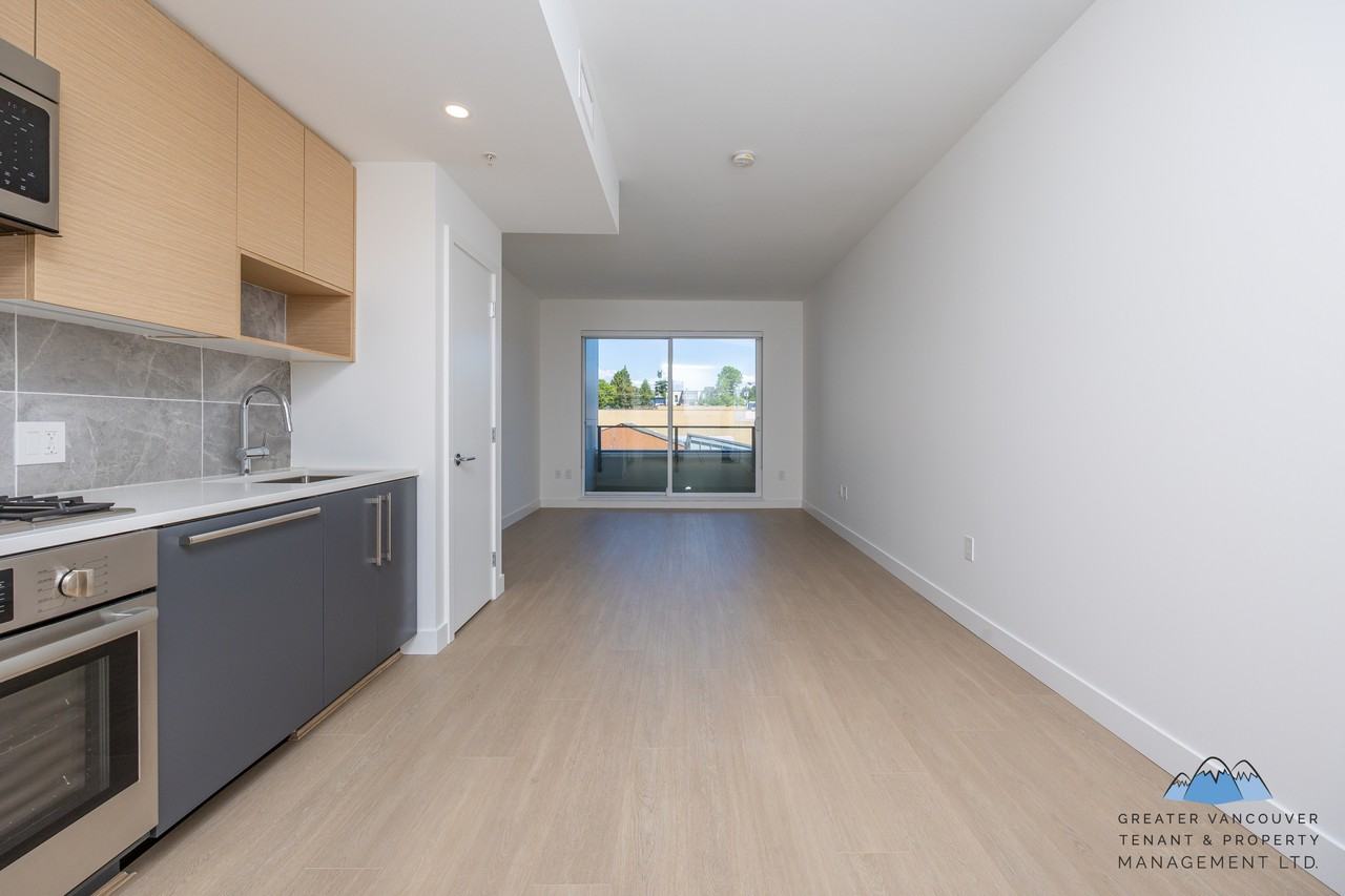 8888 Osler St - Photo 4 of 11