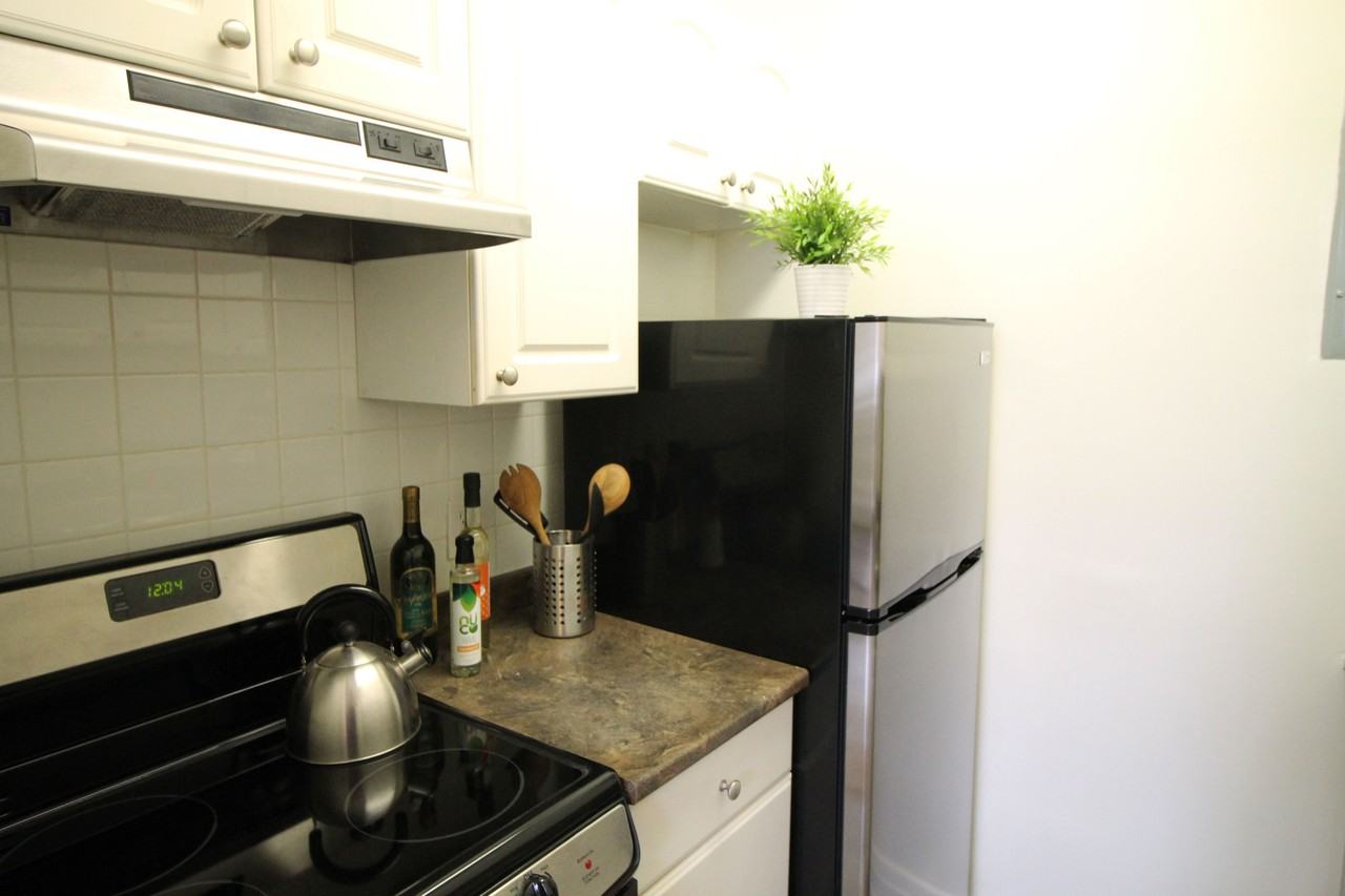 335 Metcalfe - Photo 4 of 6