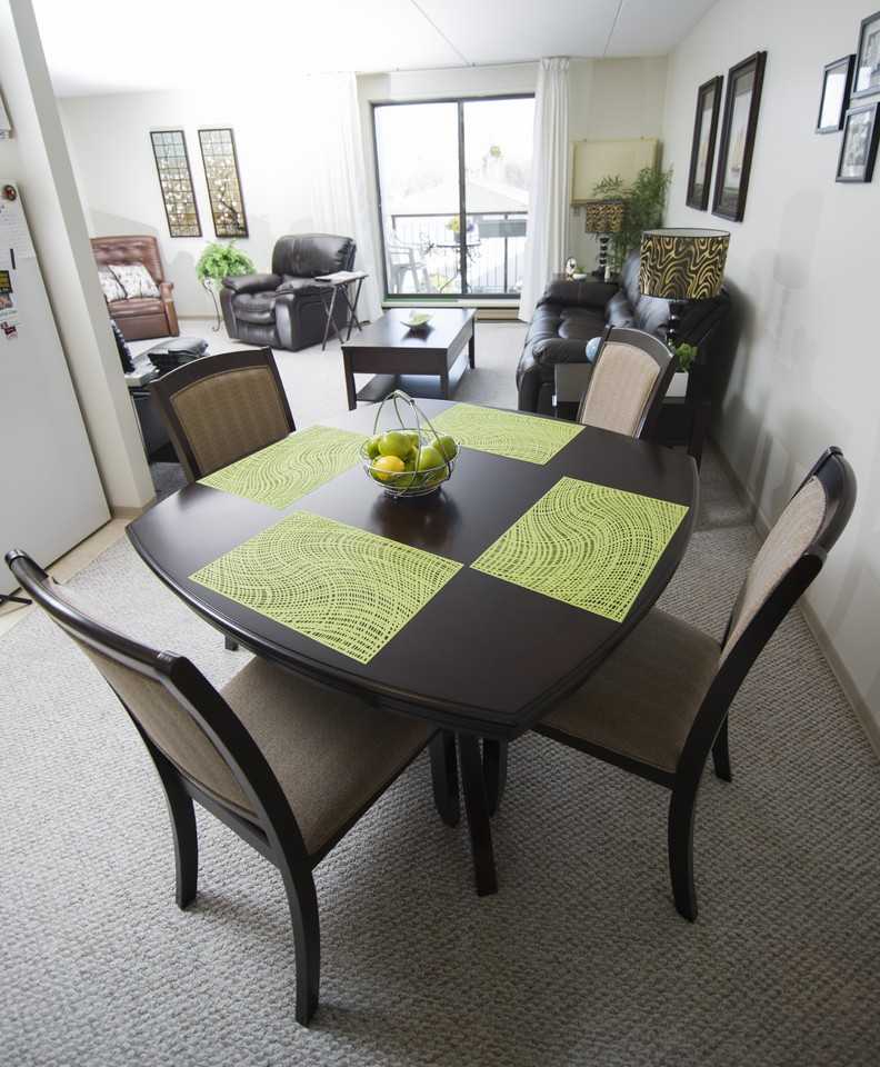 1225 Jefferson Avenue - Photo 4 of 12