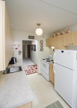 1225 Jefferson Avenue - Photo 7 of 12