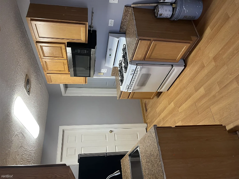 256 Sunset Ct - Photo 7 of 18