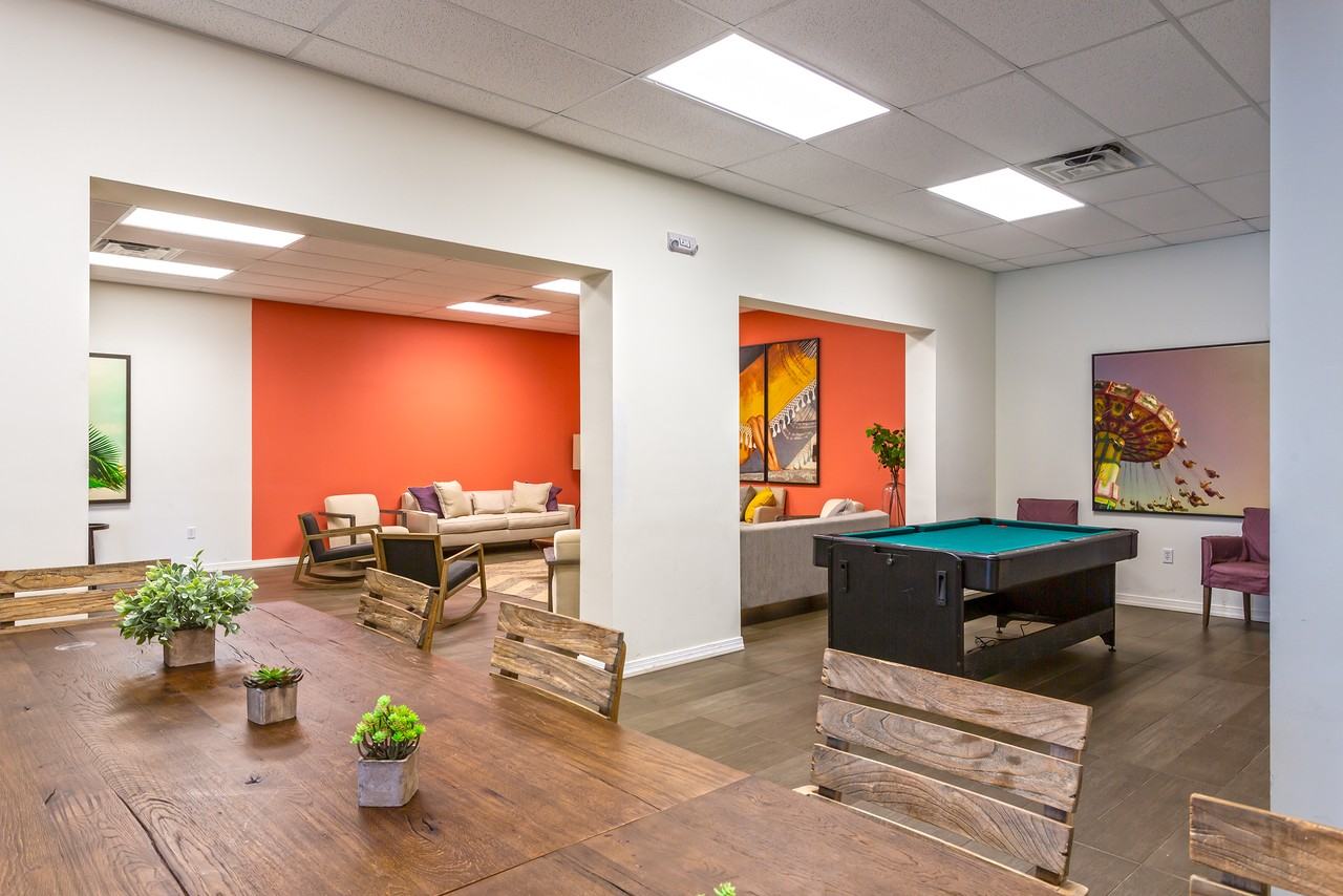 Biscayne - Photo 5 of 30