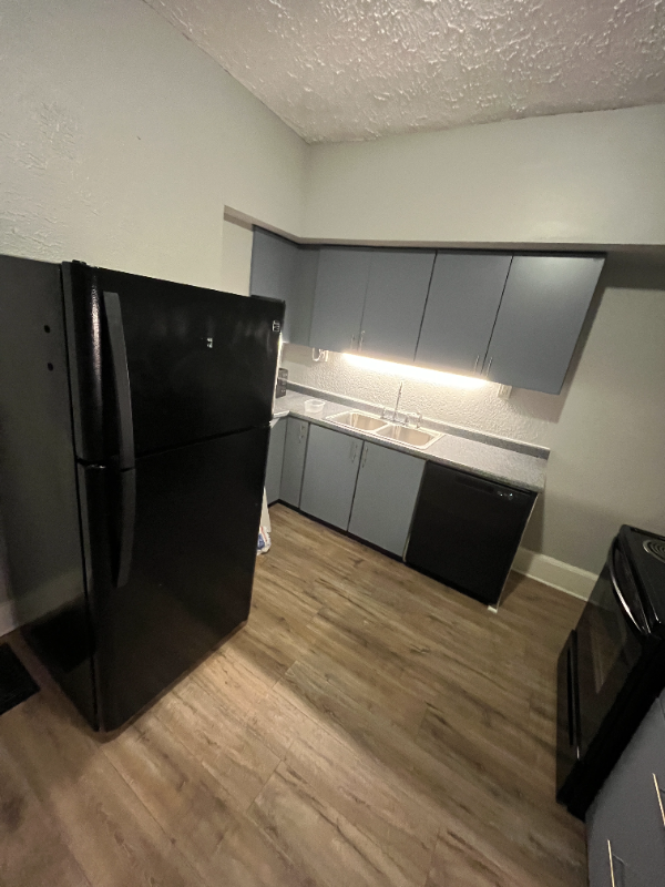 101 Green St #101 - Photo 6 of 19