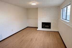 featured image of 139 Juniper Pl #B