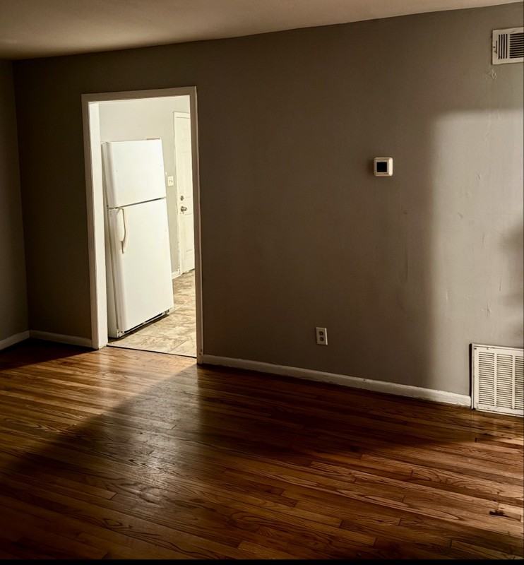 1084 Cordova St Sw - Photo 7 of 8