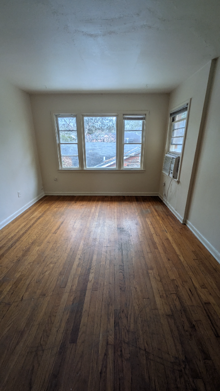 2225 Wisteria St #E - Photo 3 of 6