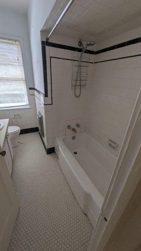 2225 Wisteria St #E - Photo 4 of 6