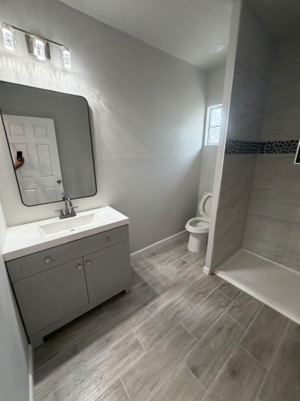 1623 W Ashby Pl - Photo 2 of 17