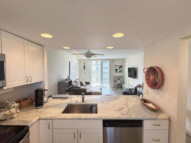 2929 South Ocean Boulevard #4130 - Photo 4 of 8