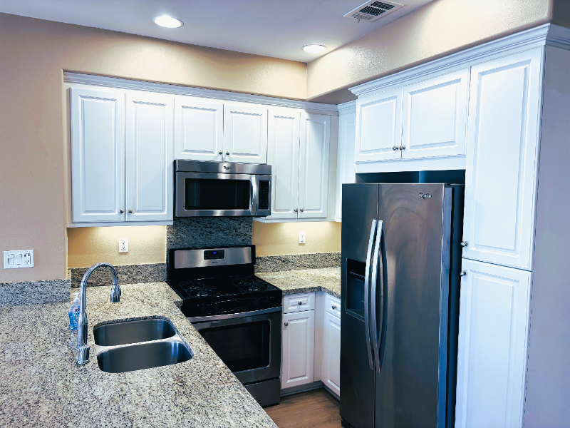 44005 Arcadia Ct - Photo 4 of 14