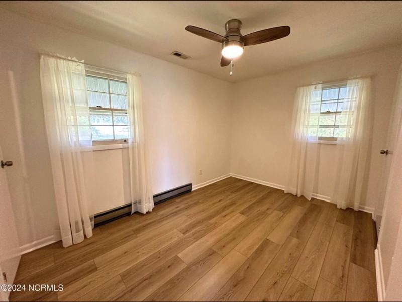 452 Nine Foot Rd - Photo 6 of 15