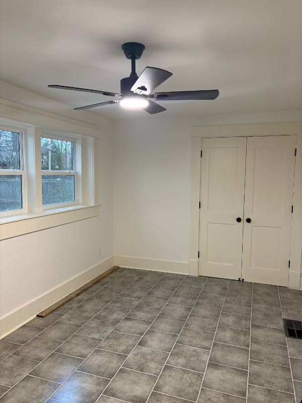 1964 Young Ave - Photo 6 of 15