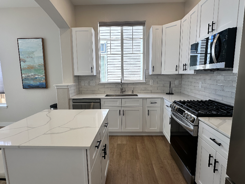 10592 Pearlwood Cir - Photo 3 of 20