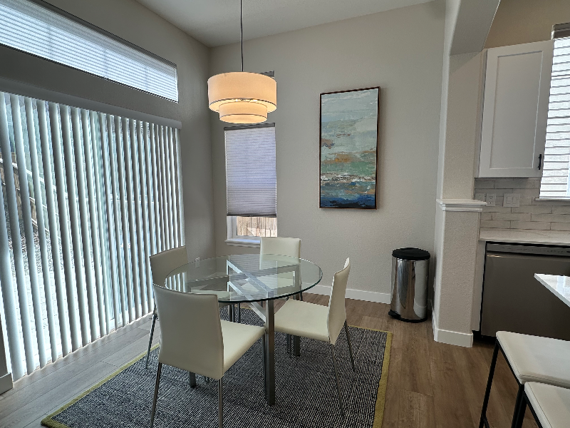 10592 Pearlwood Cir - Photo 4 of 20