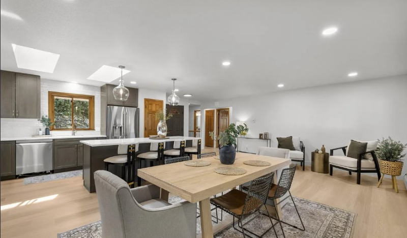 6520 Countryside Cir - Photo 5 of 20