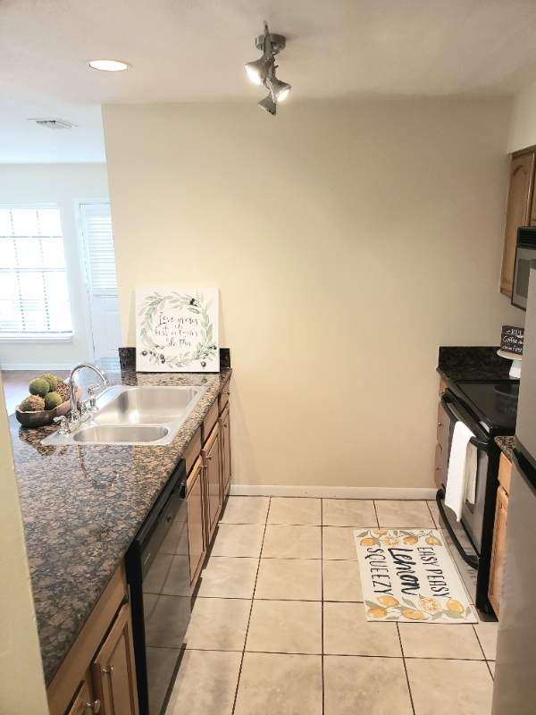 210 S Habana Ave #208C - Photo 3 of 8