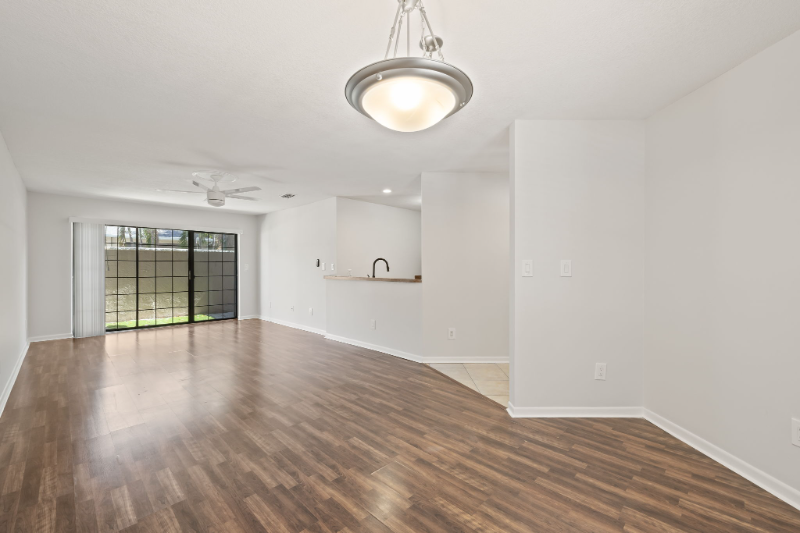 210 S Habana Ave #208C - Photo 5 of 8