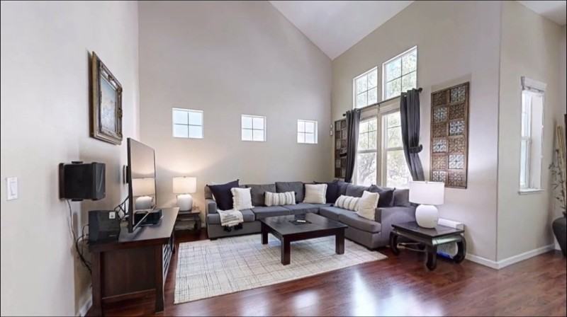 1062 Acland Way - Photo 6 of 15