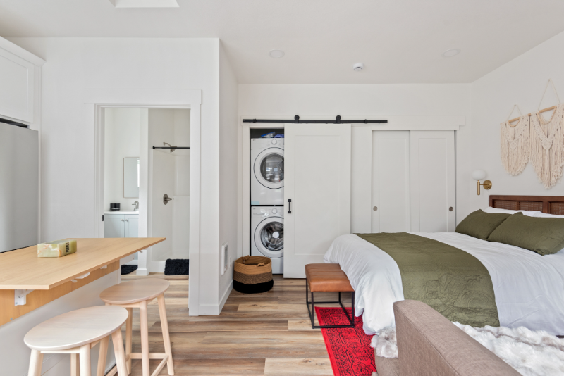 5764 Ne Garfield Ave #C - Photo 2 of 9