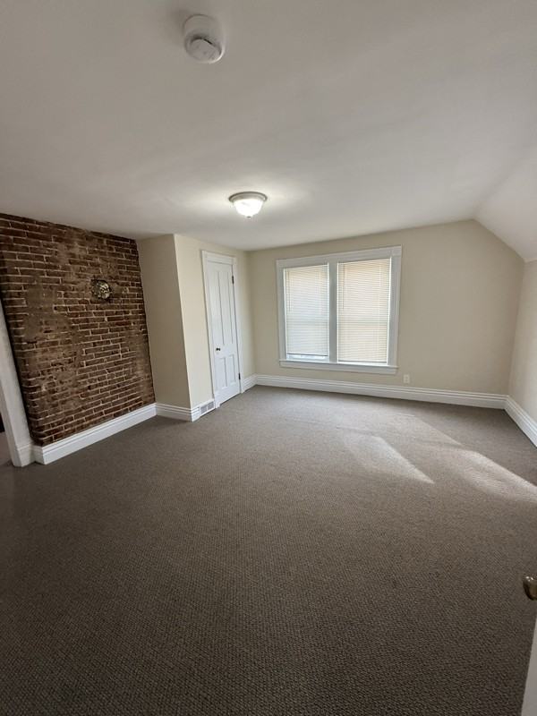 217 Norbourne Blvd - Photo 7 of 15