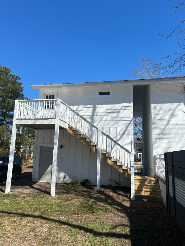 405 Pine Ave - Photo 2 of 8