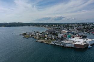 110 Commercial St - Photo 1 of 1