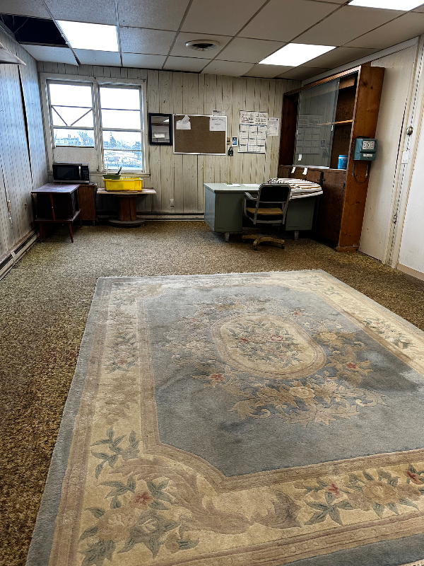 110 Commercial St - Photo 2 of 14