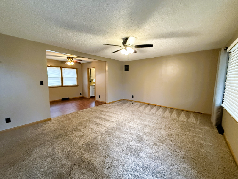 2515 N Richmond St - Photo 3 of 17