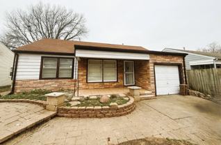 1721 S Volutsia Ave - Photo 1 of 1