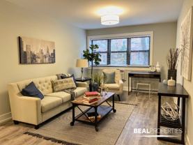 445 W Barry Ave #328 - Photo 1 of 1