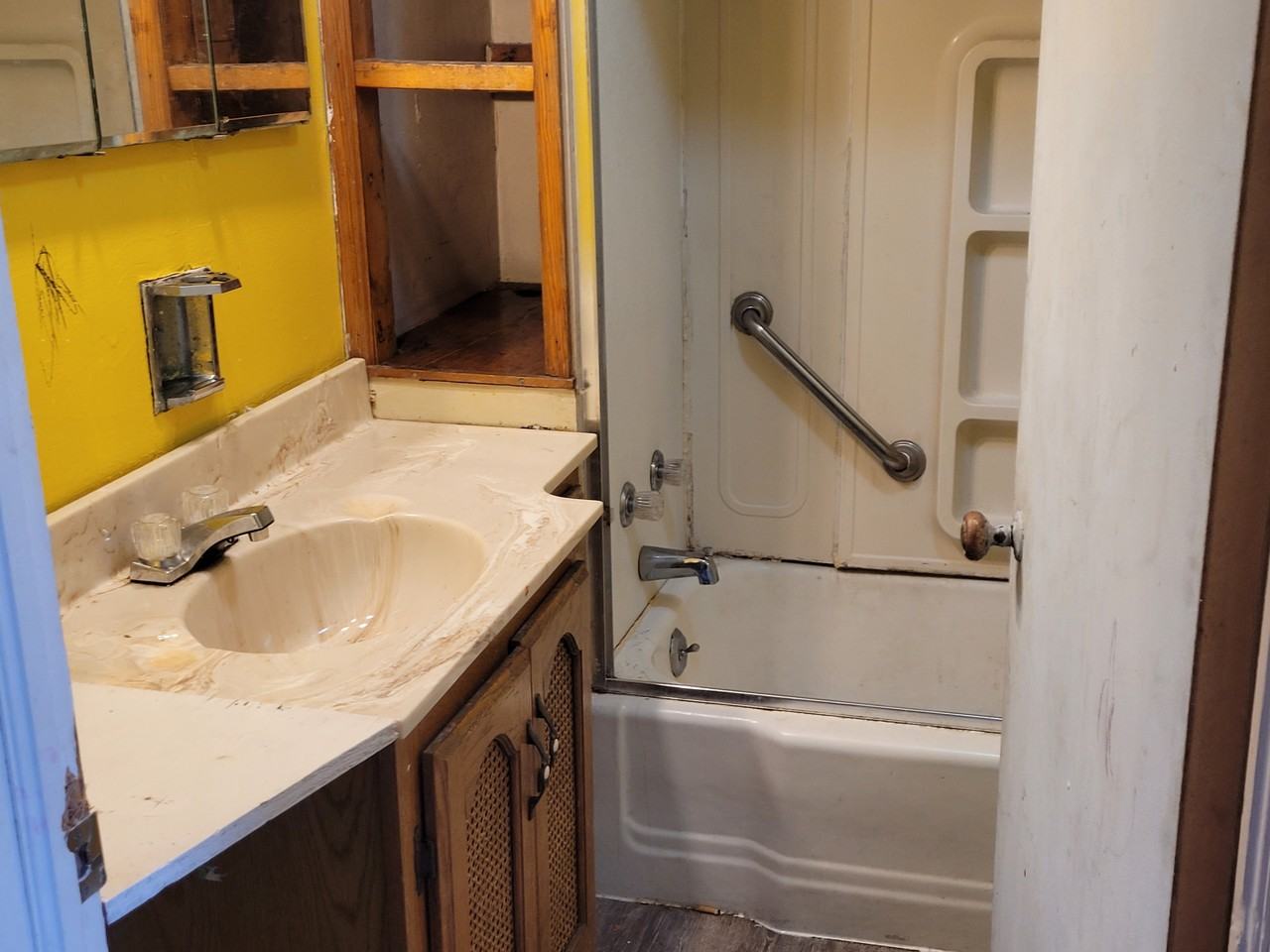 270 Liberty St #A - Photo 7 of 11