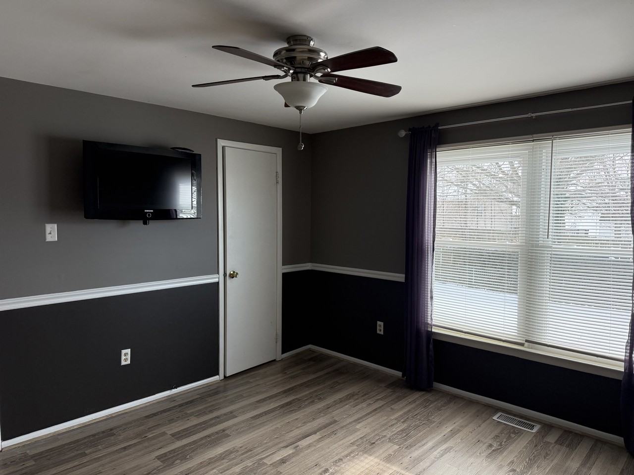 374 Stratford Ave #NA - Photo 5 of 10