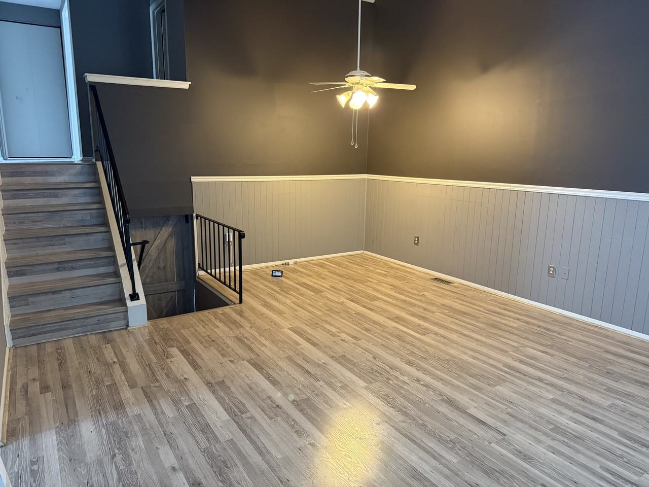 374 Stratford Ave #NA - Photo 3 of 10