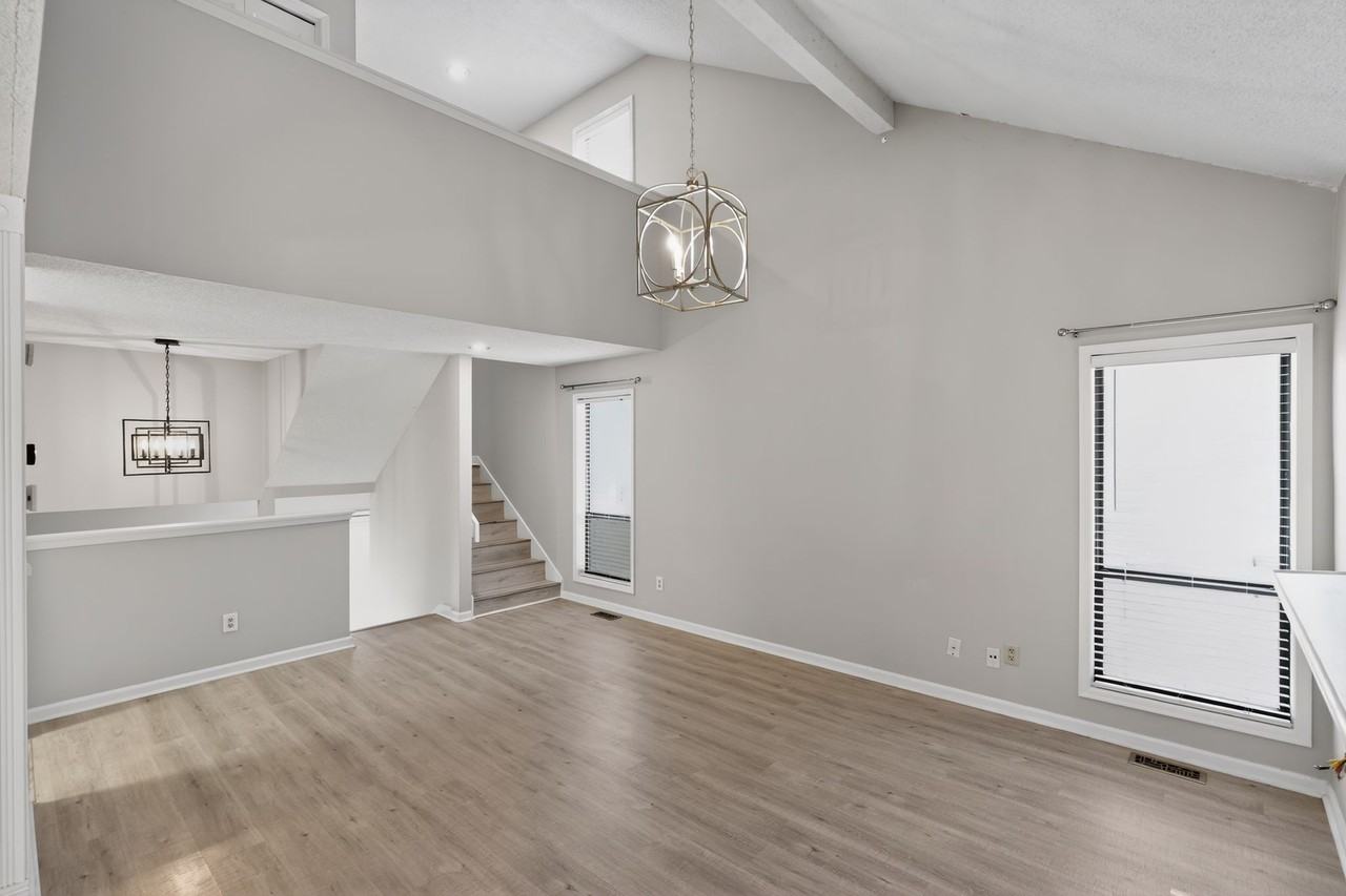 1126 Creatwood Pl Se #NA - Photo 6 of 16