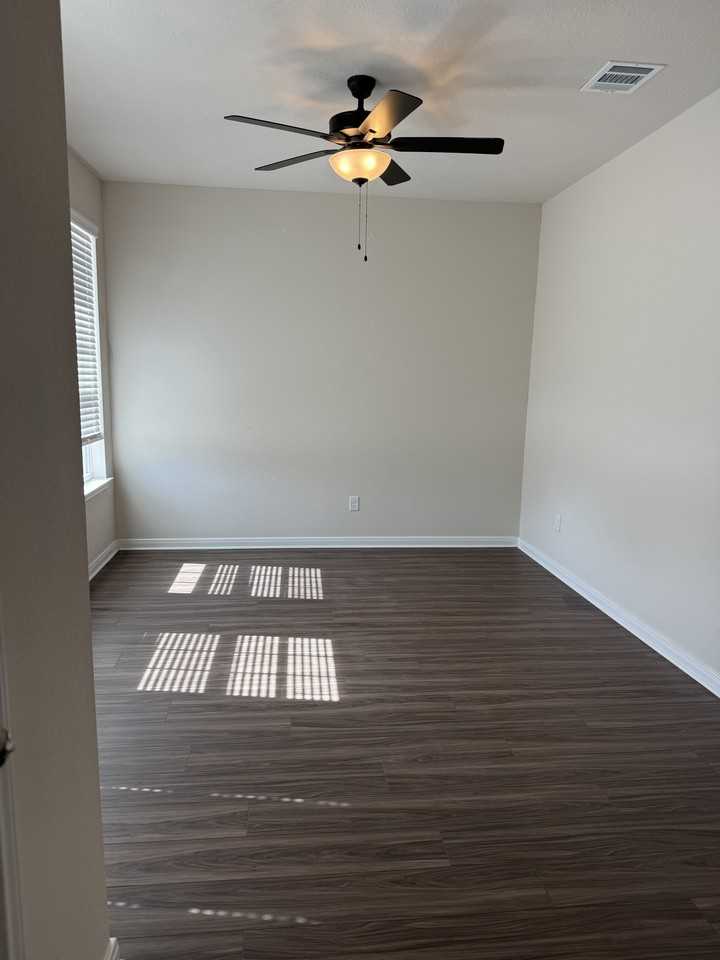 303 Camp Bowie Rd #NA - Photo 2 of 17