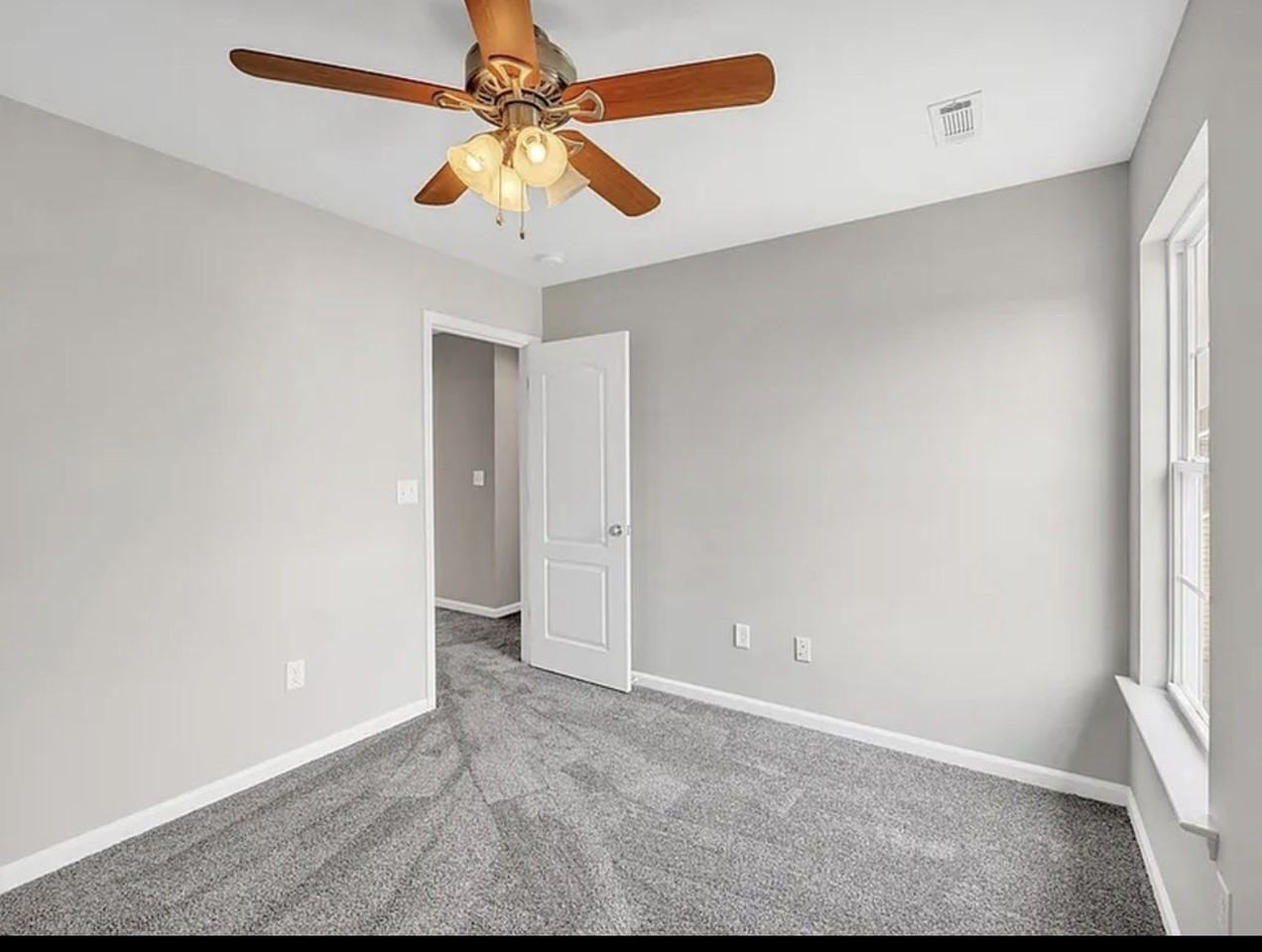 712 East Camelton Drive #NA - Photo 6 of 13