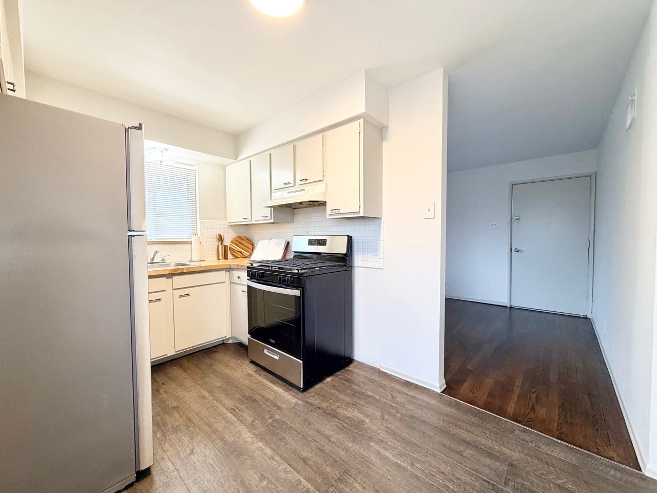 2811 Lemay Ferry Rd #F - Photo 4 of 10