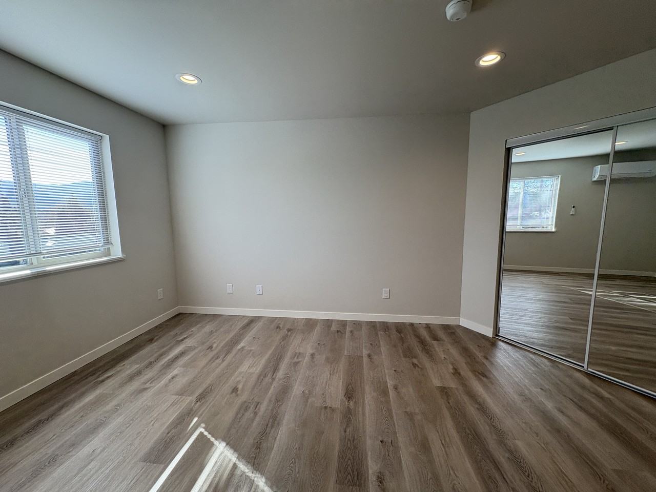 2210 Arden Ct N #NA - Photo 5 of 48