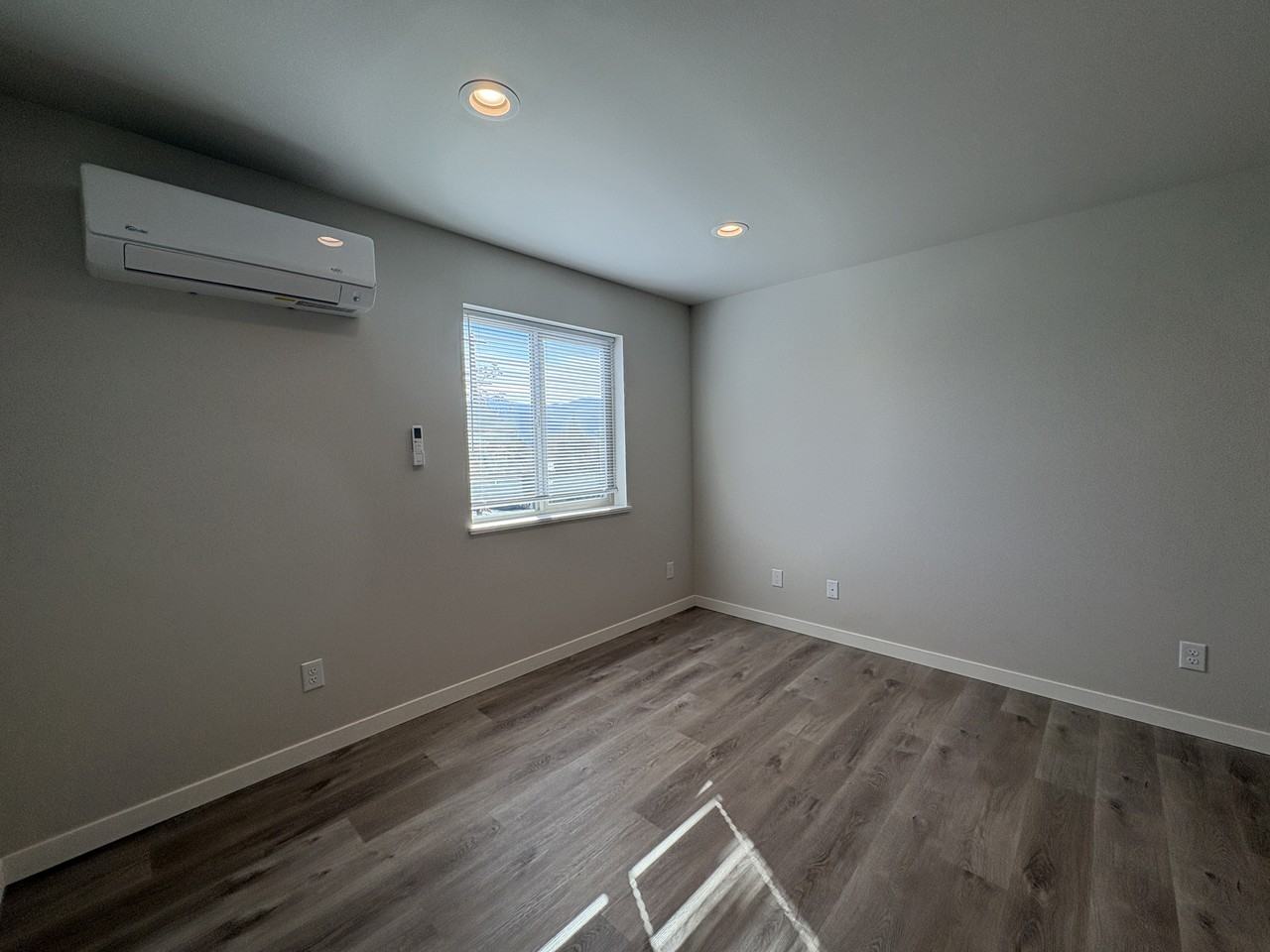 2210 Arden Ct N #NA - Photo 6 of 48