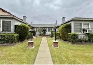 1404 W Victory Blvd #A - Photo 1 of 1