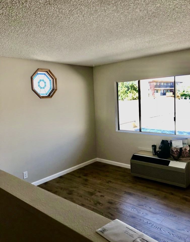 1404 W Victory Blvd #A - Photo 3 of 7