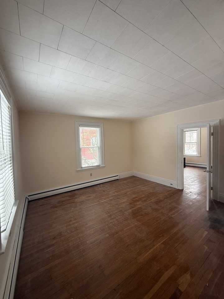 74 Morse St #1 - Photo 3 of 13