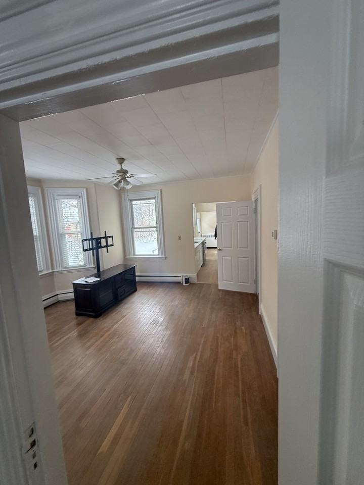 74 Morse St #1 - Photo 4 of 13