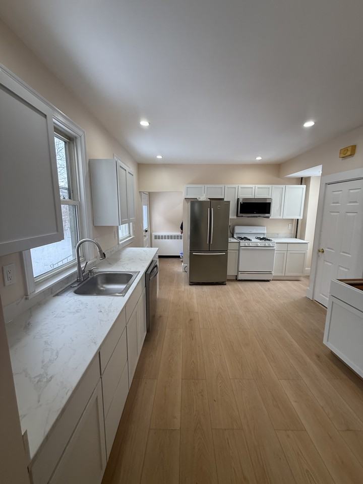 74 Morse St #1 - Photo 6 of 13