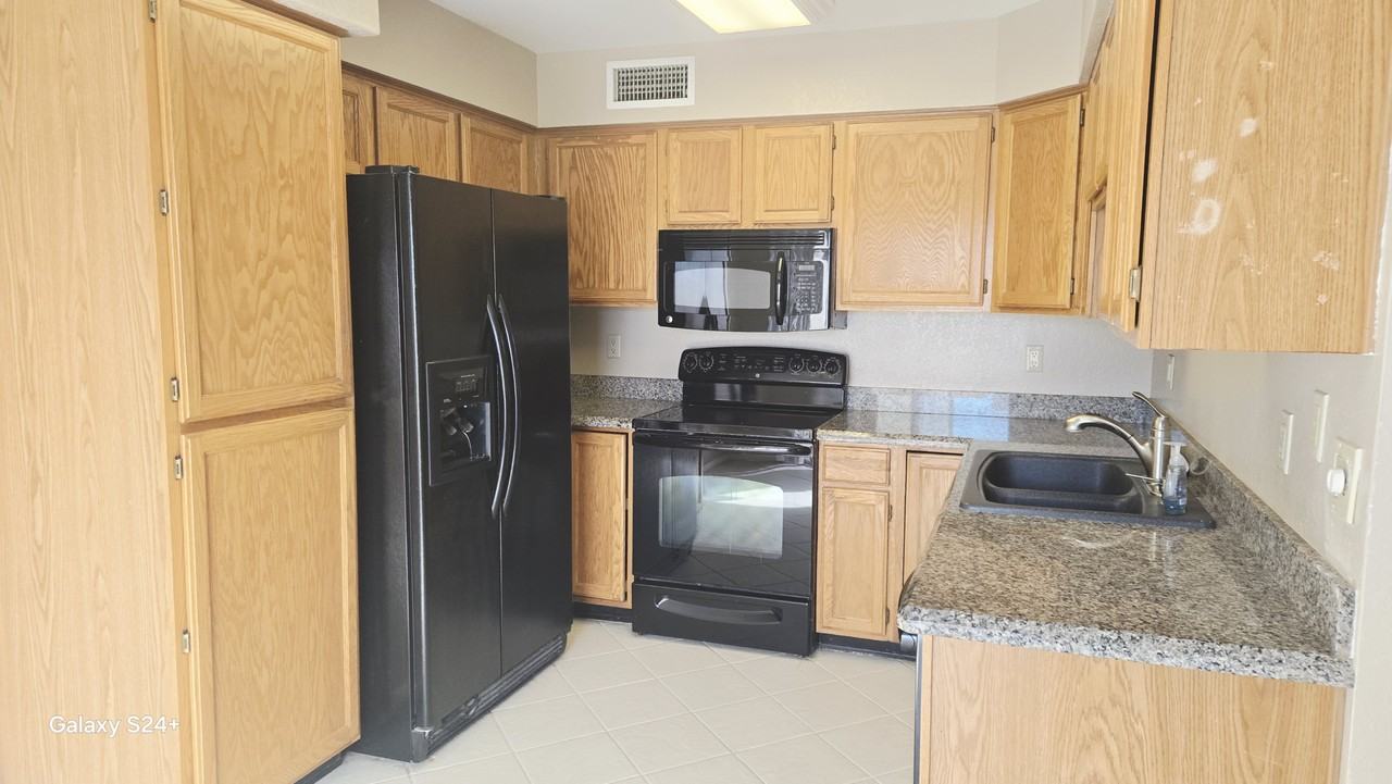 10961 E Hope Dr #NA - Photo 2 of 8