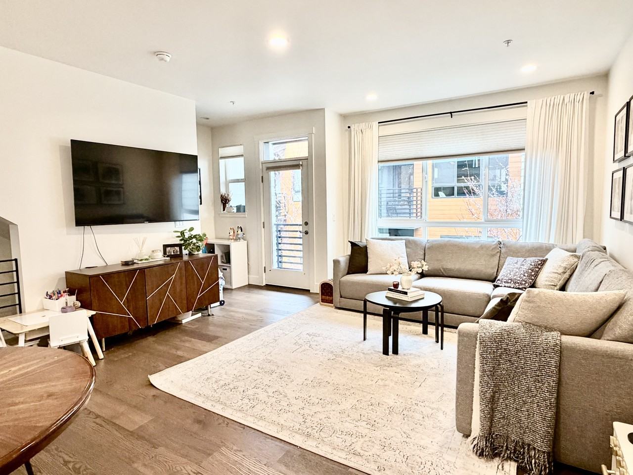 18413 96th Ln Ne #E - Photo 2 of 11